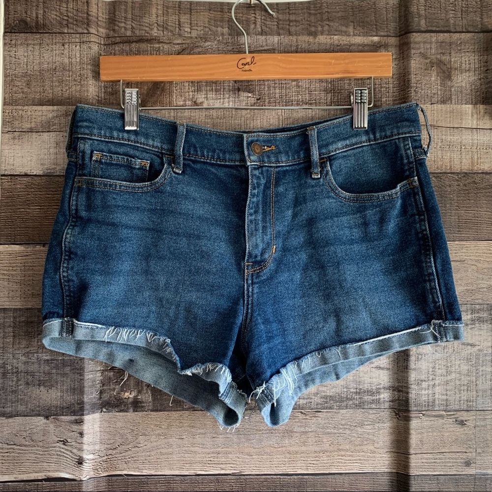 hollister high waisted shorts size 31